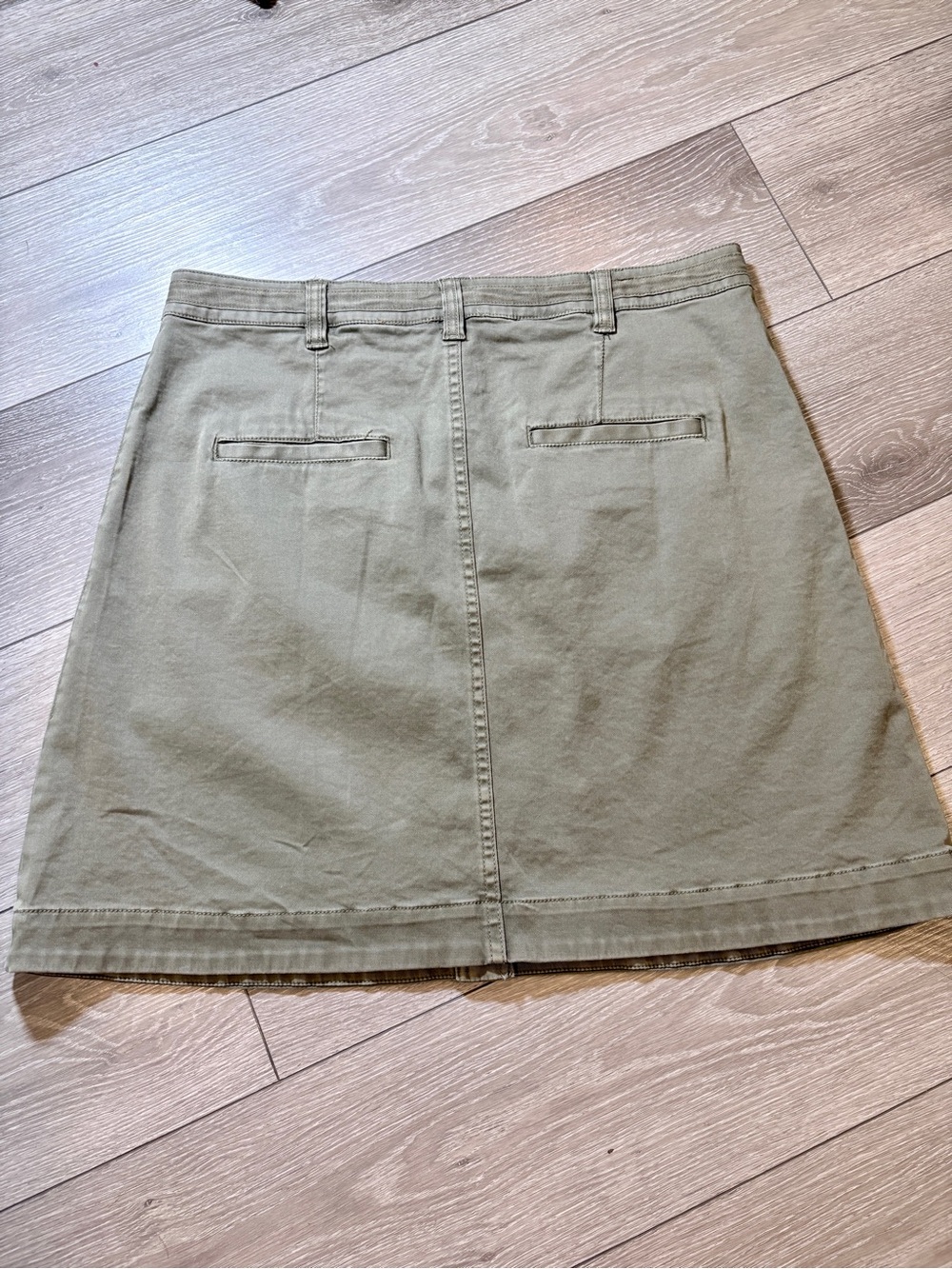 Pilcro Army Green Button-Down Skirt Size 14 - Picture 2 of 7